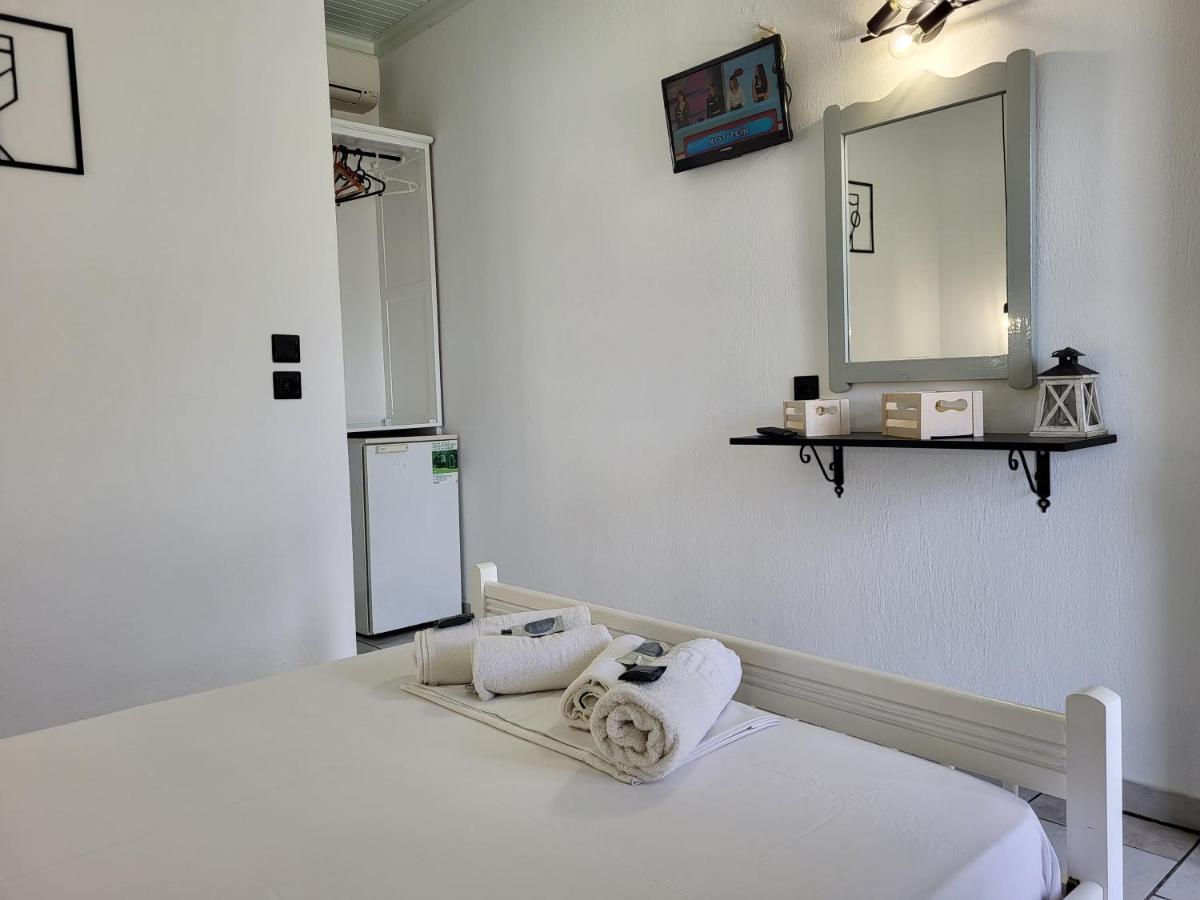 Aura Guest House Kinira Eksteriør billede