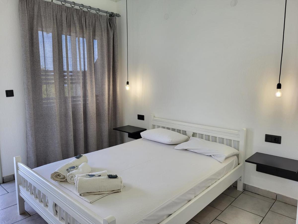 Aura Guest House Kinira Eksteriør billede