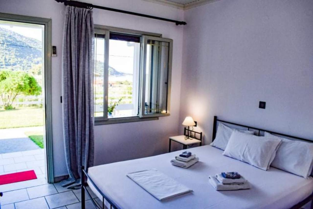 Aura Guest House Kinira Eksteriør billede