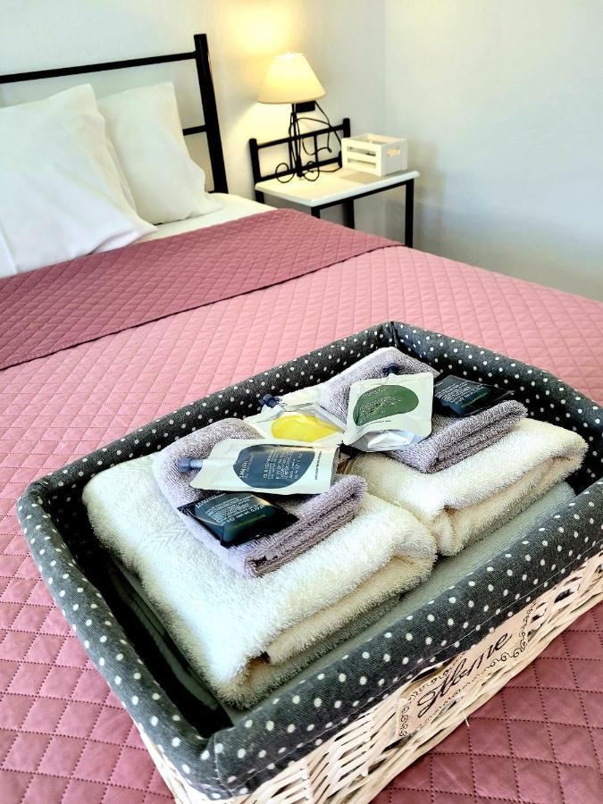 Aura Guest House Kinira Eksteriør billede